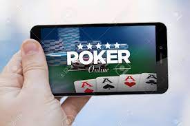 Lire la suite à propos de l’article Jouer au poker depuis son mobile sur un casino en ligne